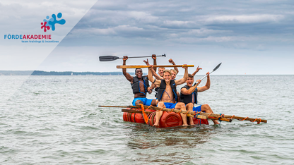 Teamevent Floßbau von der FördeAkadmie